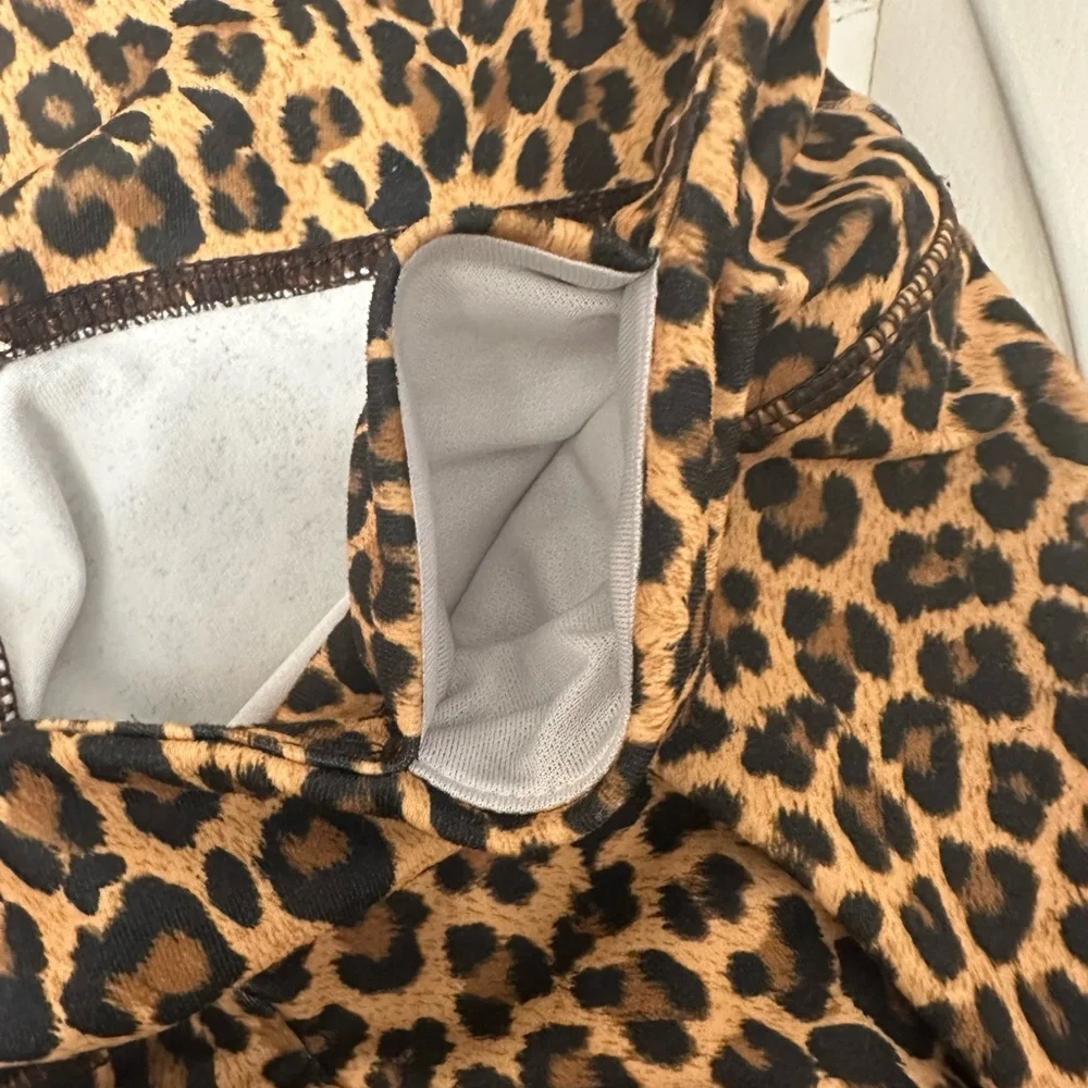 Leopard Rouched Legging - Picture 3 of 9